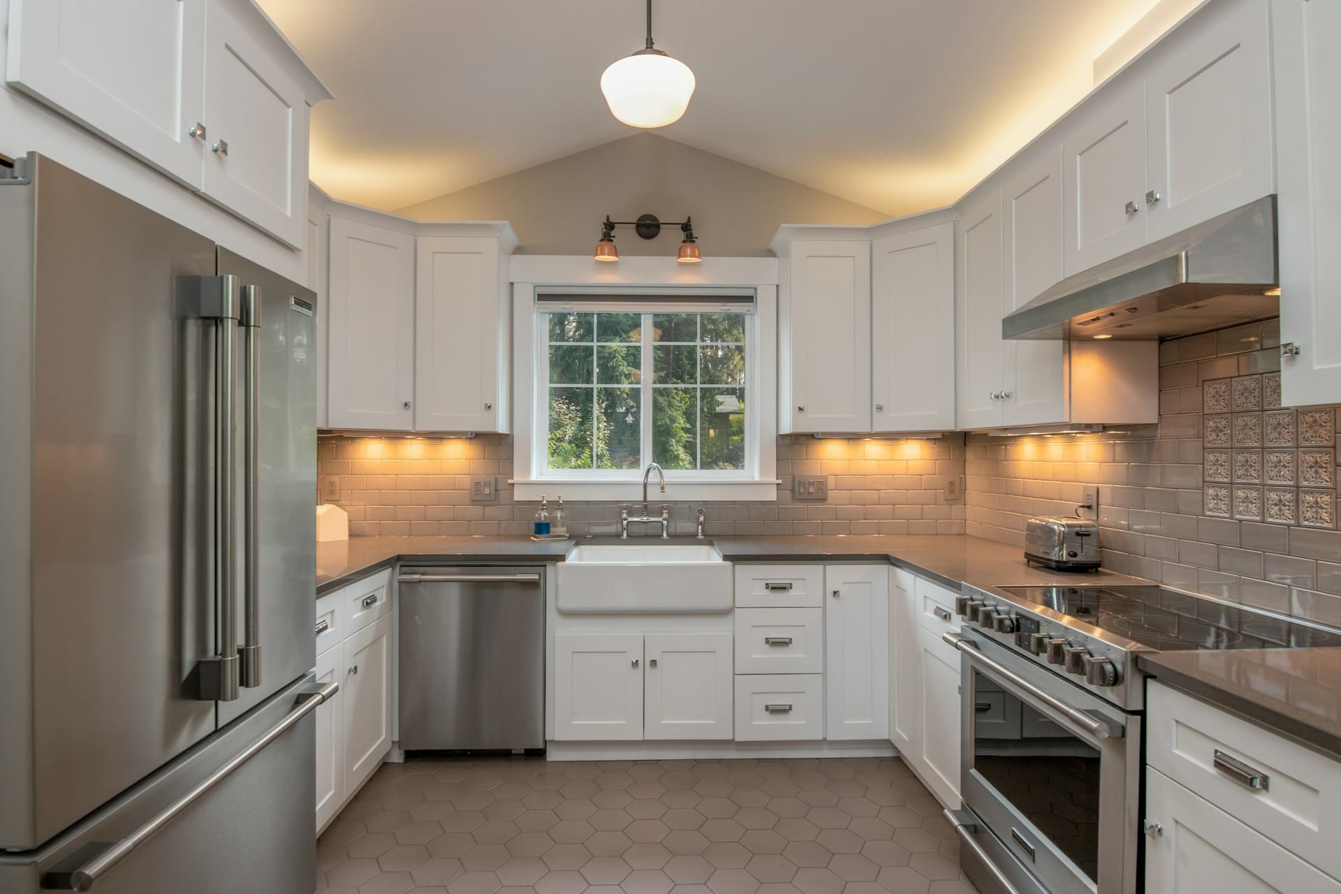cabinet refinishing